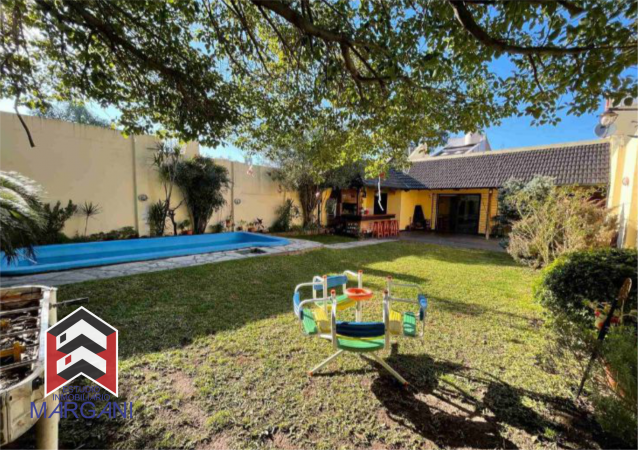 Excelente casa 5 AMB c/ Cochera + Jardin + Pileta