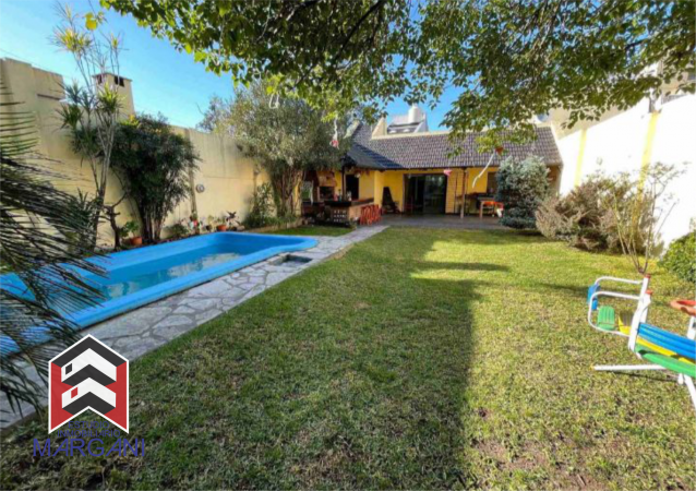 Excelente casa 5 AMB c/ Cochera + Jardin + Pileta