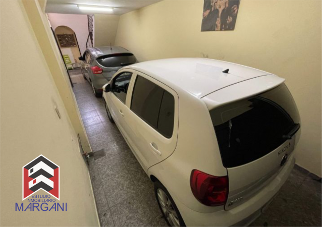 Excelente casa 5 AMB c/ Cochera + Jardin + Pileta
