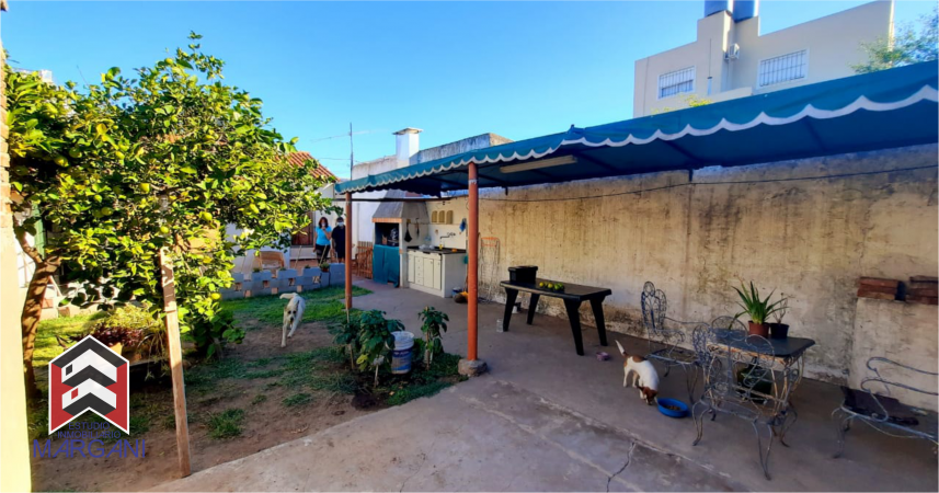 Excelente CHALET 4 AMB c/ 2 Garage + Patio / Jardin