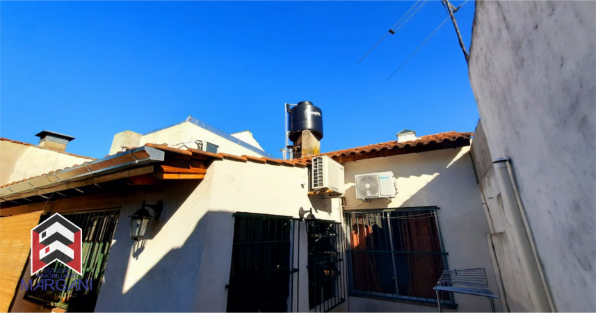 Excelente CHALET 4 AMB c/ 2 Garage + Patio / Jardin