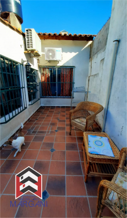 Excelente CHALET 4 AMB c/ 2 Garage + Patio / Jardin