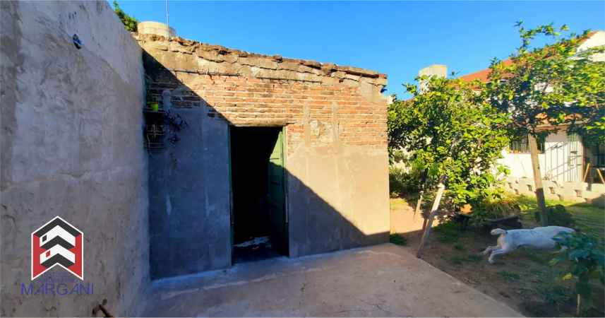 Excelente CHALET 4 AMB c/ 2 Garage + Patio / Jardin