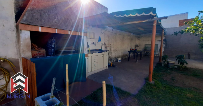 Excelente CHALET 4 AMB c/ 2 Garage + Patio / Jardin