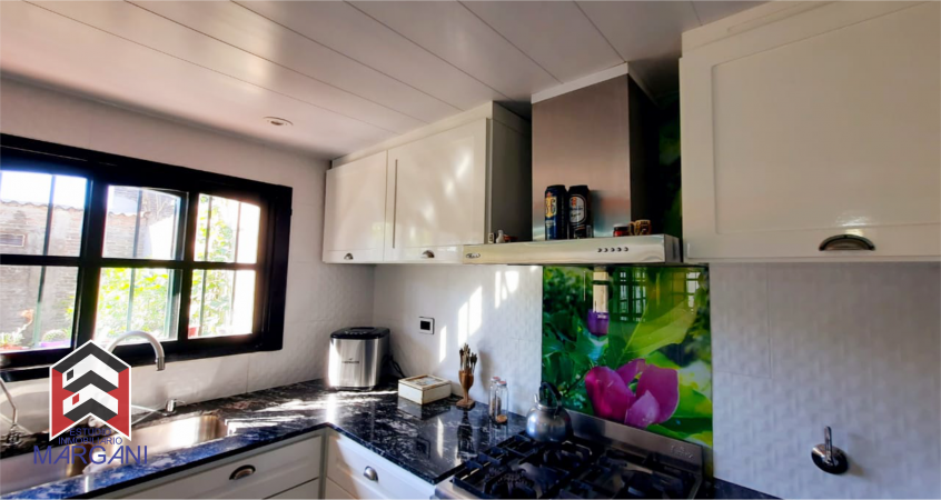 Excelente CHALET 4 AMB c/ 2 Garage + Patio / Jardin
