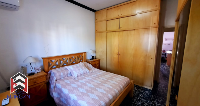 Excelente CHALET 4 AMB c/ 2 Garage + Patio / Jardin