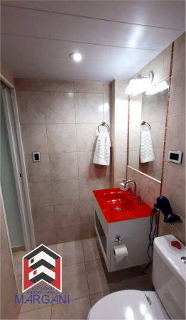 Excelente CHALET 4 AMB c/ 2 Garage + Patio / Jardin