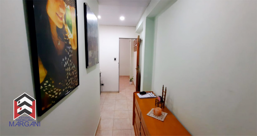Excelente CHALET 4 AMB c/ 2 Garage + Patio / Jardin