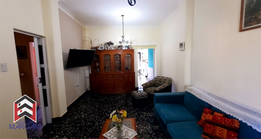 Excelente CHALET 4 AMB c/ 2 Garage + Patio / Jardin