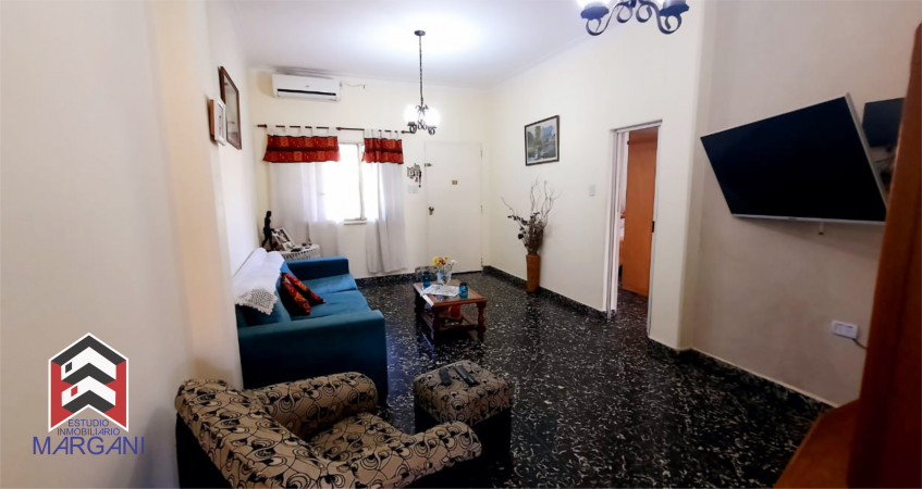 Excelente CHALET 4 AMB c/ 2 Garage + Patio / Jardin