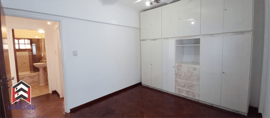 Excelente Departamento 3AMB Sobre importante avenida