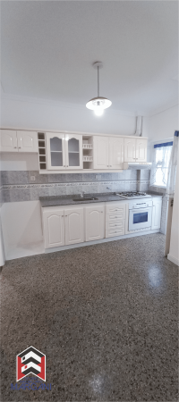 Excelente Departamento 3AMB Sobre importante avenida