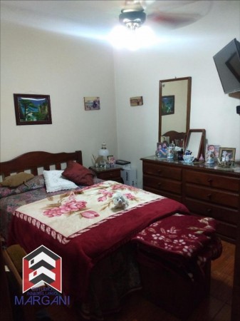 Casa MULTIFAMILIAR c/ Cochera - OPORTUNIDAD -