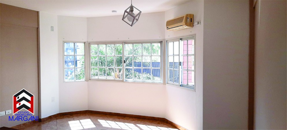 Departamento 2AMB al Frente - EXCELENTE UBICACION -