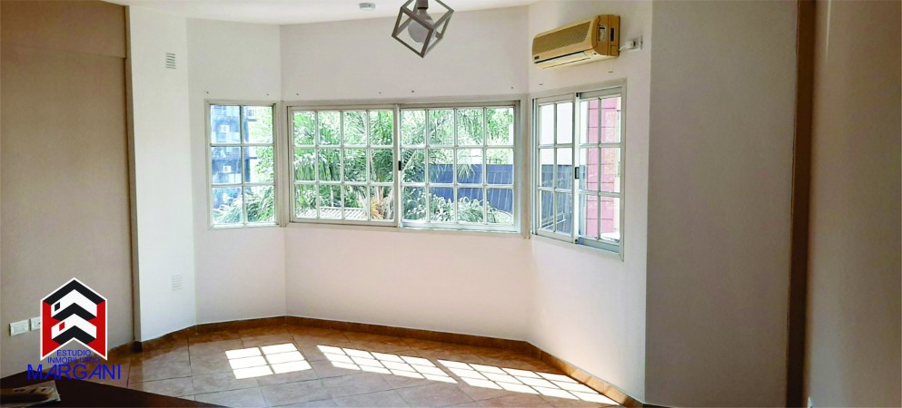 Departamento 2AMB al Frente - EXCELENTE UBICACION -