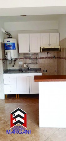 Departamento 2AMB al Frente - EXCELENTE UBICACION -