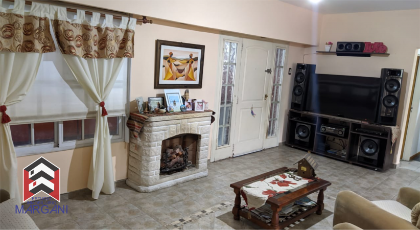 Excelente Casa 3 AMB s/ Lote 230m2