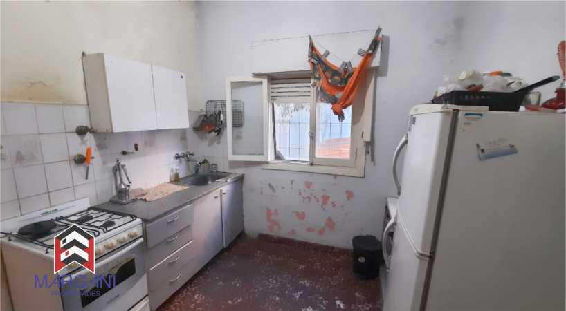 Casa Multifamiliar 3 y 1 AMB Cochera Para 3 Autos Lote Propi
