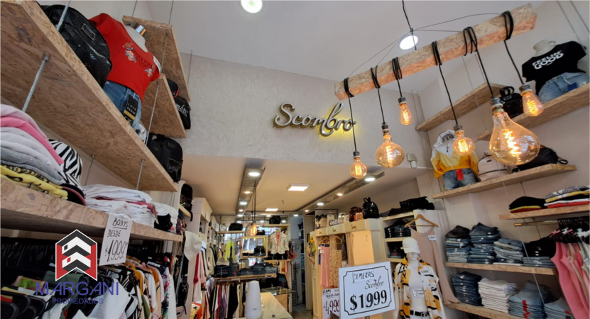 Local 100m2 Excelente ubicacion - PLENO CENTRO COMERCIAL -