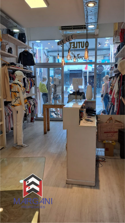 Local 100m2 Excelente ubicacion - PLENO CENTRO COMERCIAL -
