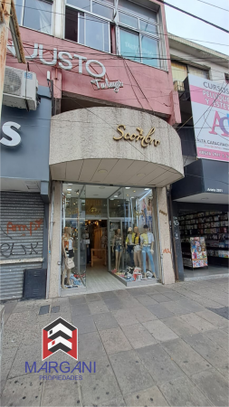 Local 100m2 Excelente ubicacion - PLENO CENTRO COMERCIAL -