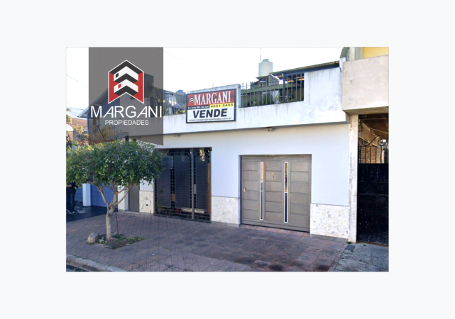 Casa MULTIFAMILIAR c/ Cochera - OPORTUNIDAD -