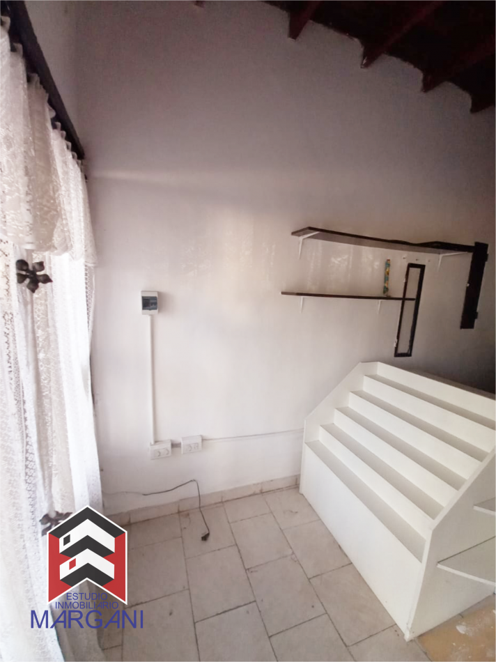 Local frente a Hospital Italiano - IDEAL KIOSCO -