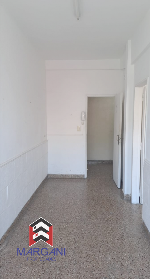 Oficina 30m2 San Justo CENTRO al Frente