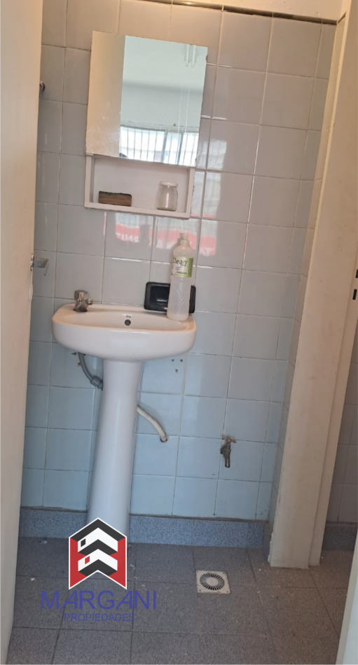 Oficina 30m2 San Justo CENTRO al Frente