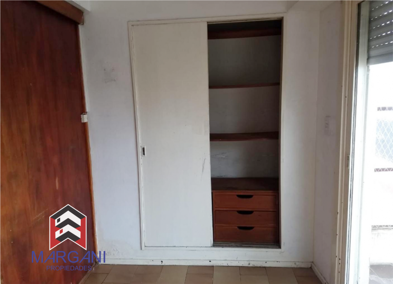 Departamento 2AMB Al Frente c/ balcon-terraza 8° Piso