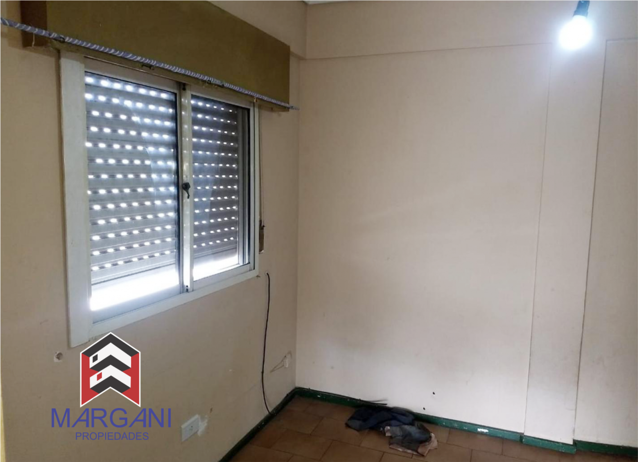 Departamento 2AMB Al Frente c/ balcon-terraza 8° Piso