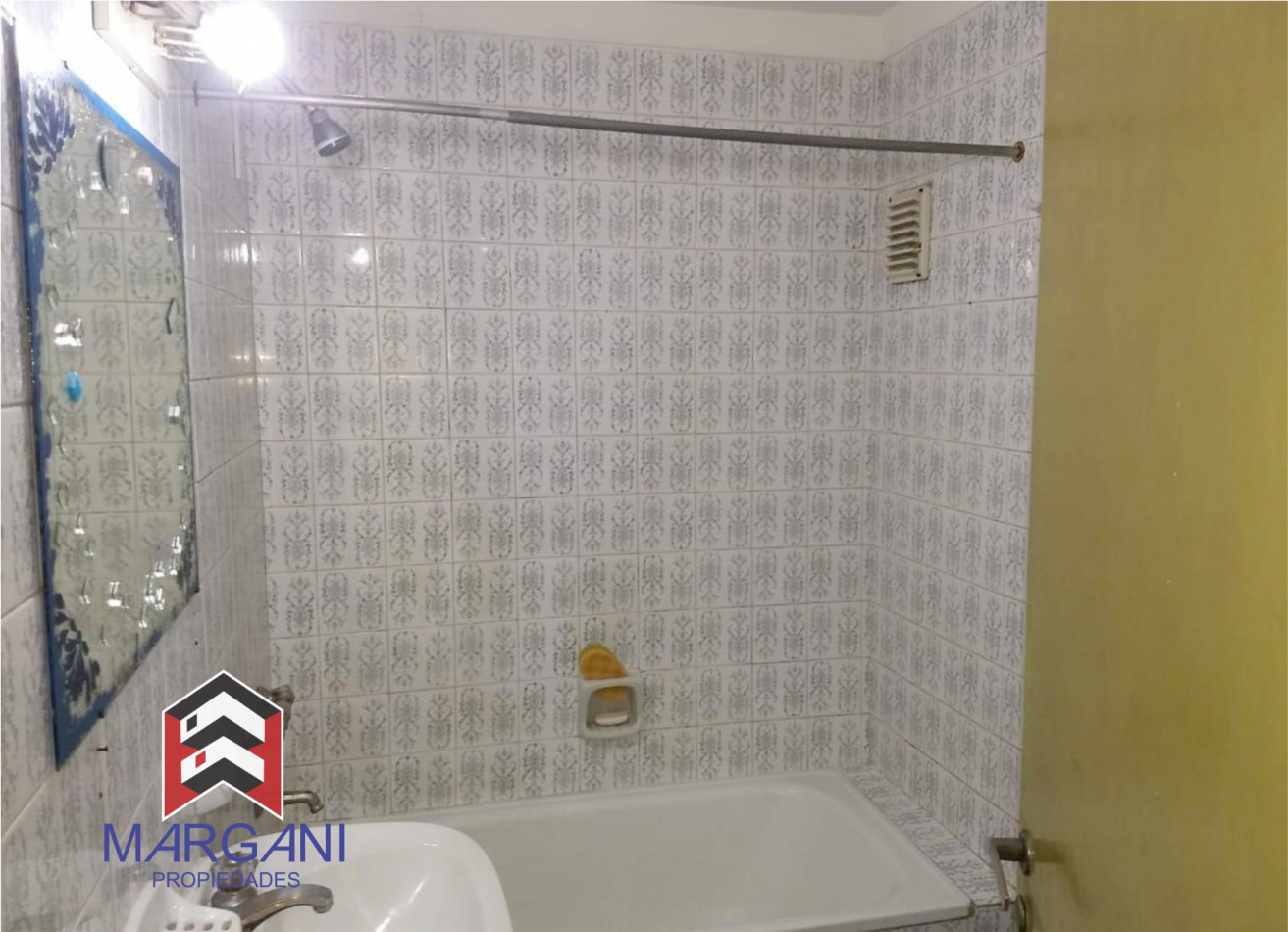 Departamento 2AMB Al Frente c/ balcon-terraza 8° Piso