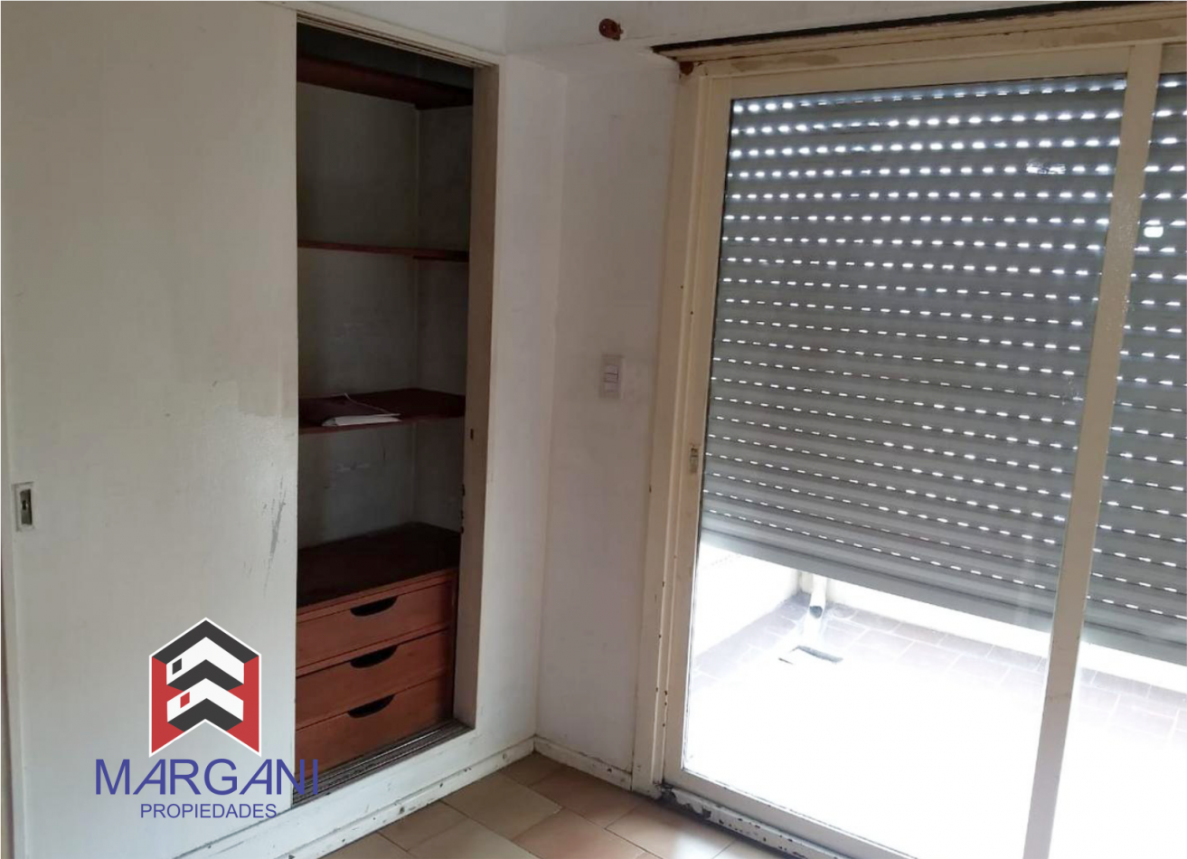 Departamento 2AMB Al Frente c/ balcon-terraza 8° Piso