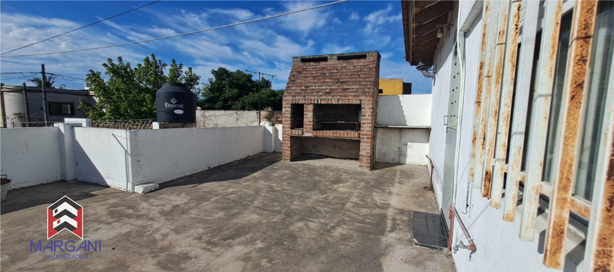 Departamento MULTIFAMILIAR- P.B. 2 AMB + P.A. 3 AMB c/ Patio