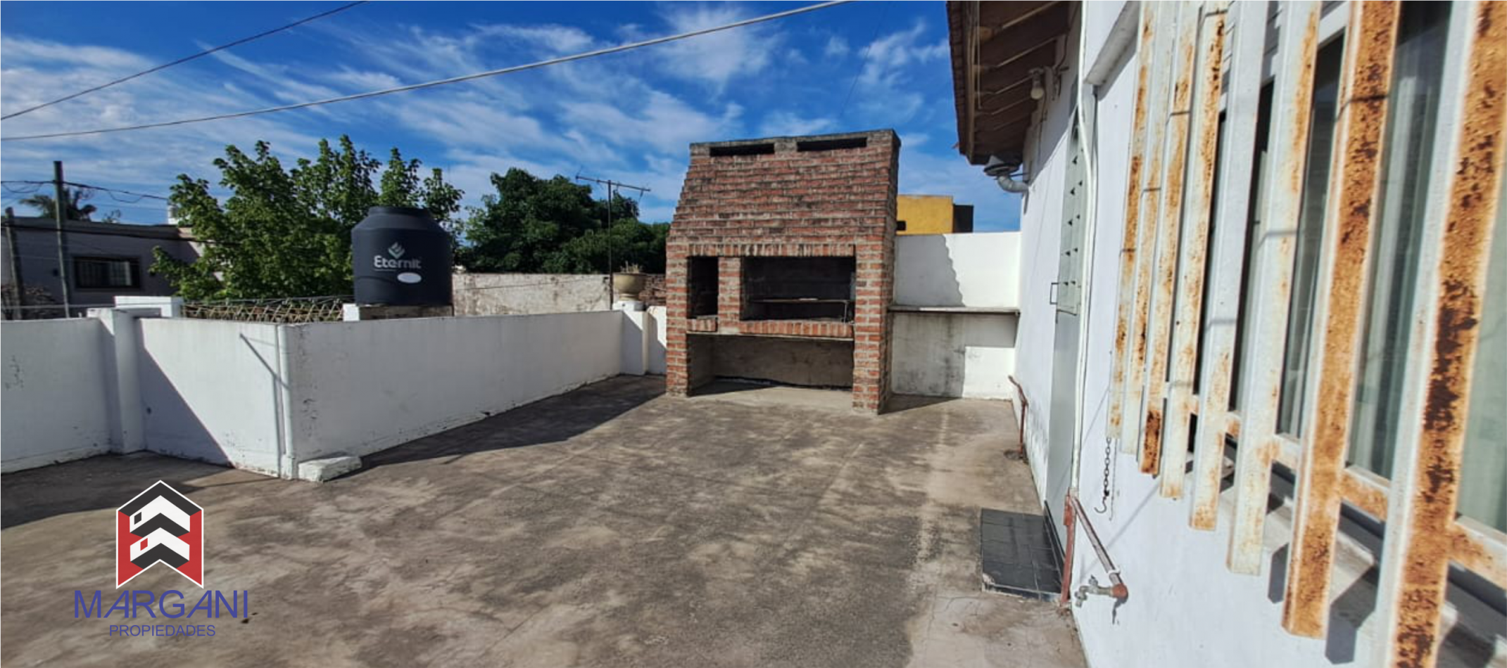 Departamento MULTIFAMILIAR- P.B. 2 AMB + P.A. 3 AMB c/ Patio