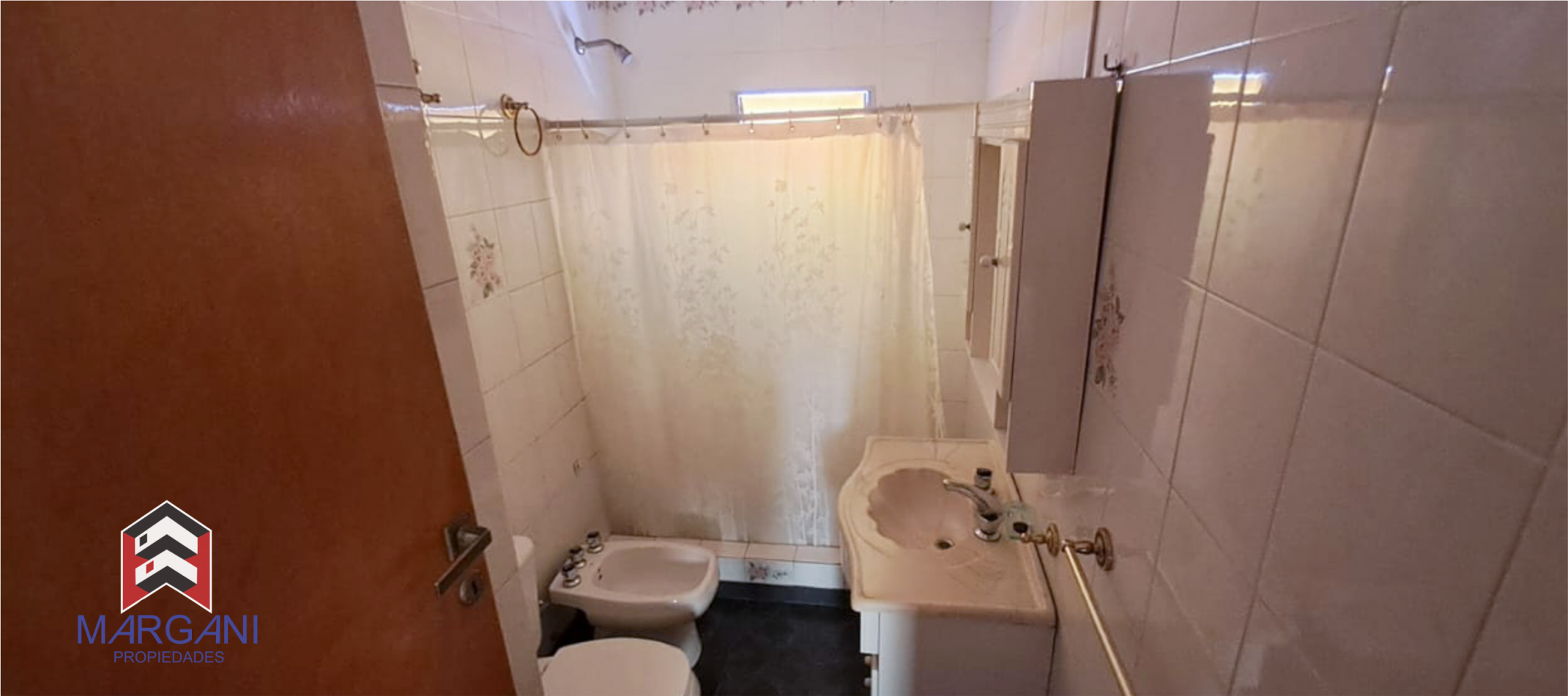Departamento MULTIFAMILIAR- P.B. 2 AMB + P.A. 3 AMB c/ Patio