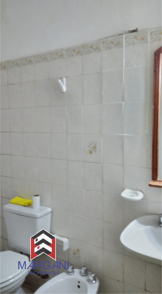 2 Departamentos 3AMB C/U c/ Patio - OPORTUNIDAD -