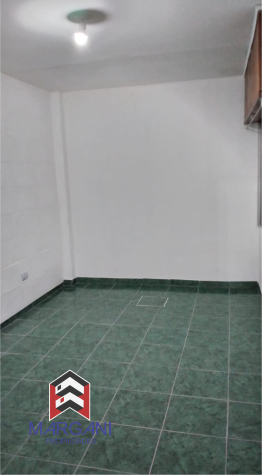 2 Departamentos 3AMB C/U c/ Patio - OPORTUNIDAD -