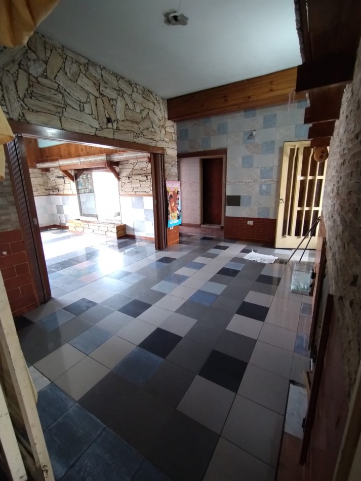 Excelente PISO 3AMB Amplio al Fte - SIN EXPENSAS -