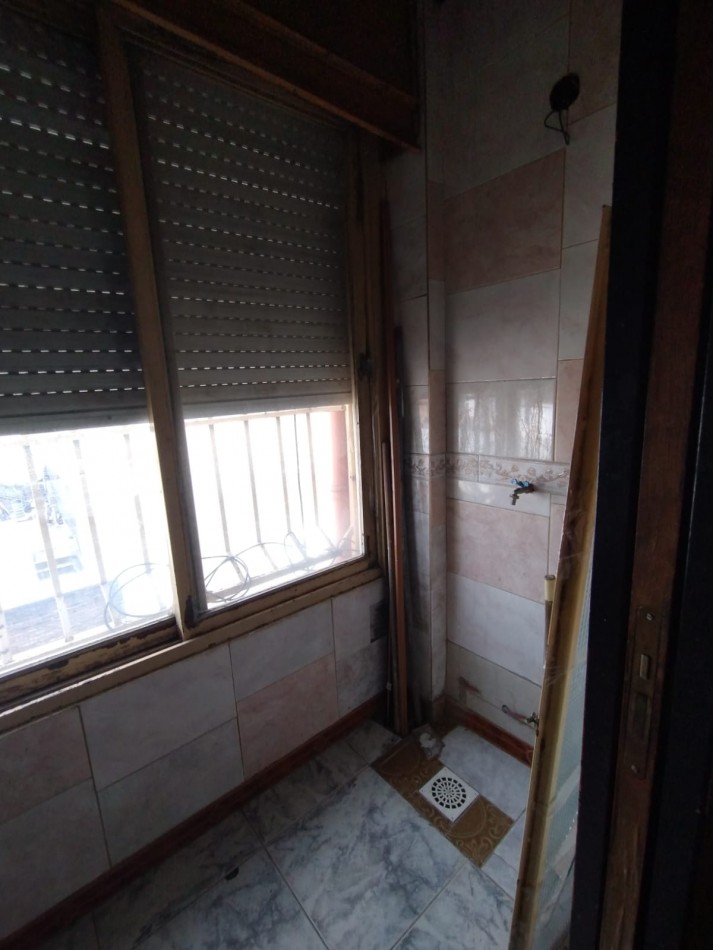 Excelente PISO 3AMB Amplio al Fte - SIN EXPENSAS -