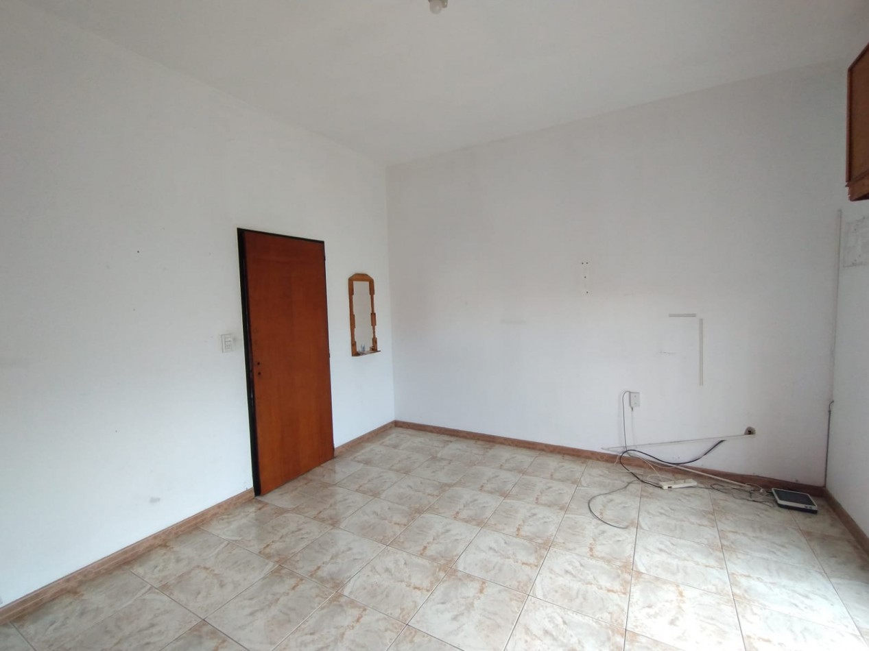 Excelente PISO 3AMB Amplio al Fte - SIN EXPENSAS -