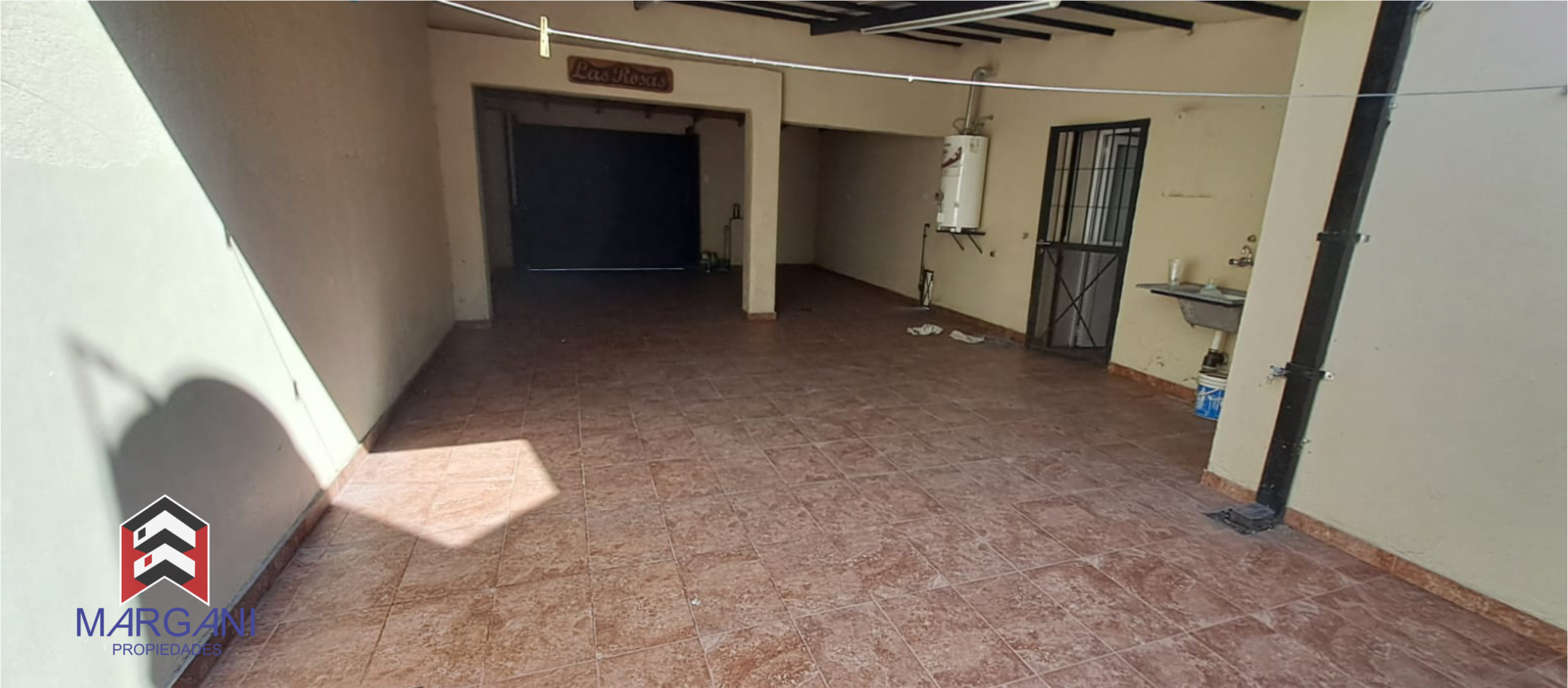 Excelente Casa 3 AMB c/ Cochera + Jardin