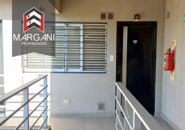 Excelente Departamento 2 AMB al Frente c/ Balcon 3° Piso