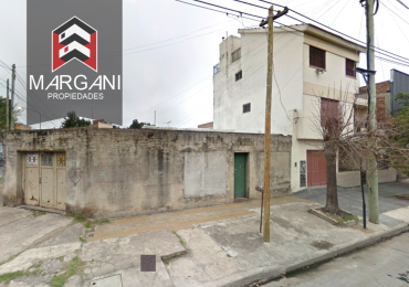 Terreno 250m2 + Vivienda 3 AMB c/ Cochera Lindero