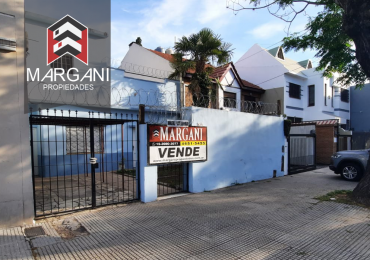 Casa 3 AMB c/ E. Vehiculo- s/ Lote 164m2-EXCELENTE UBICACION