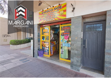Excelente KIOSCO funcional en PLAZA BOMBERITOS