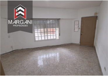 2 Departamentos 3AMB C/U c/ Patio - OPORTUNIDAD -
